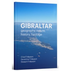 Gibraltar: Geography, Nature, History, Heritage (Clive, Geraldine & Stewart Finlayson)